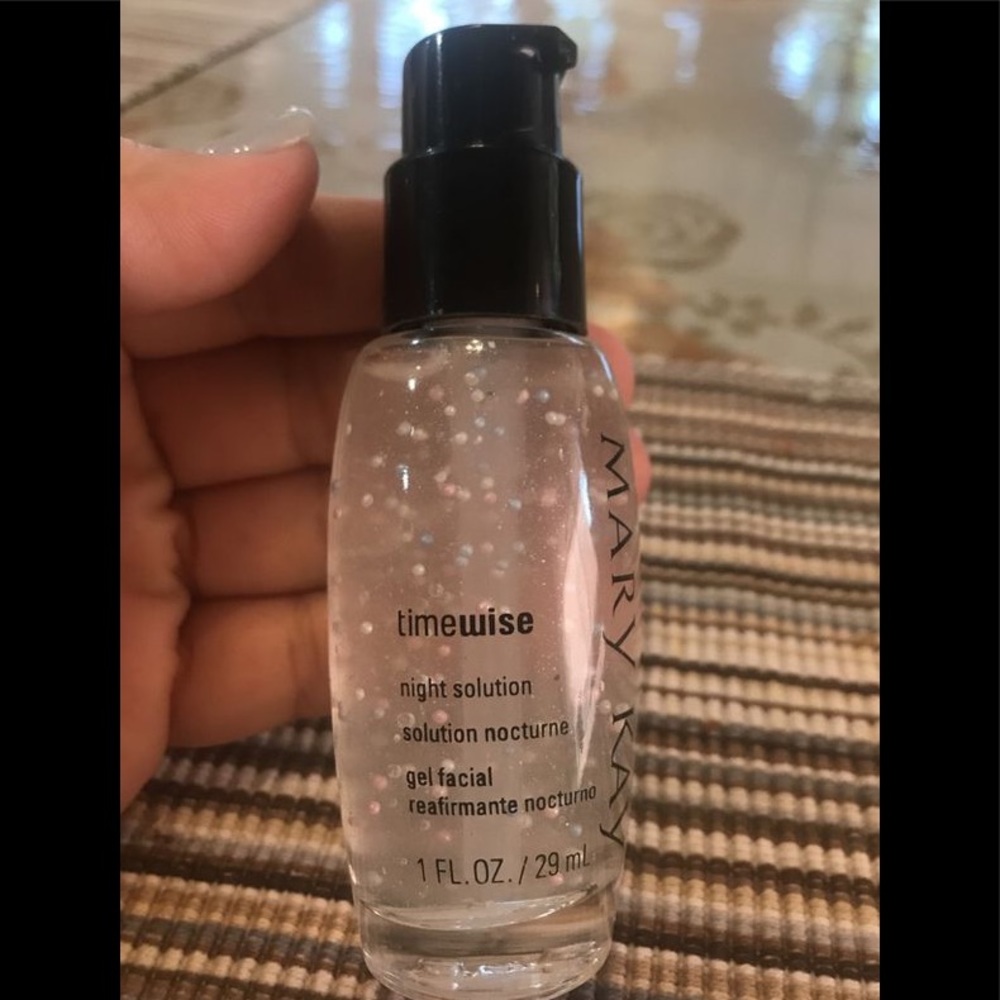 DISCONTINUED! Mary Kay Timewise Night Solution